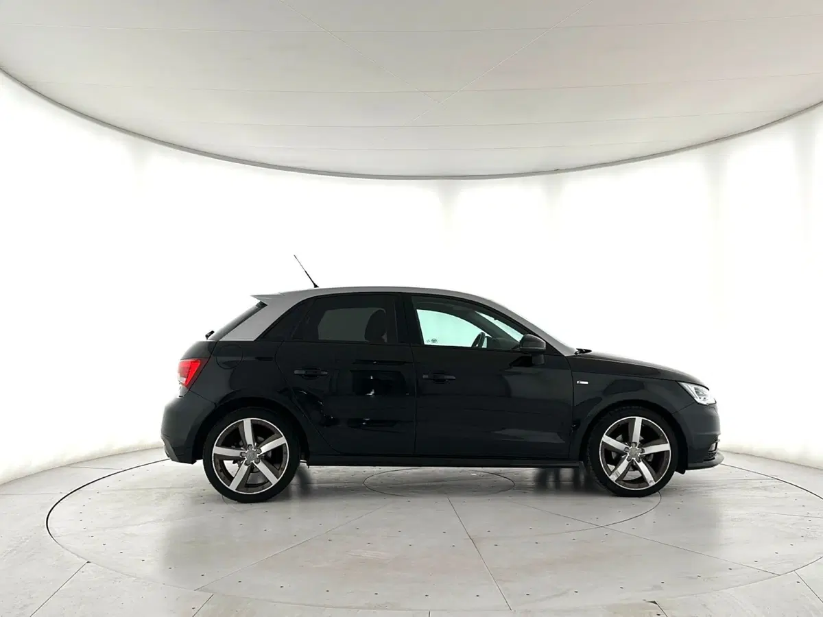 Audi A1 Sportback usata a Napoli (5)