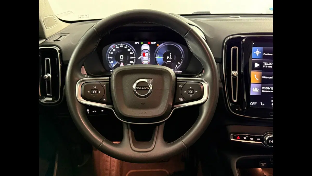 Volvo XC40 usata a Palermo (7)