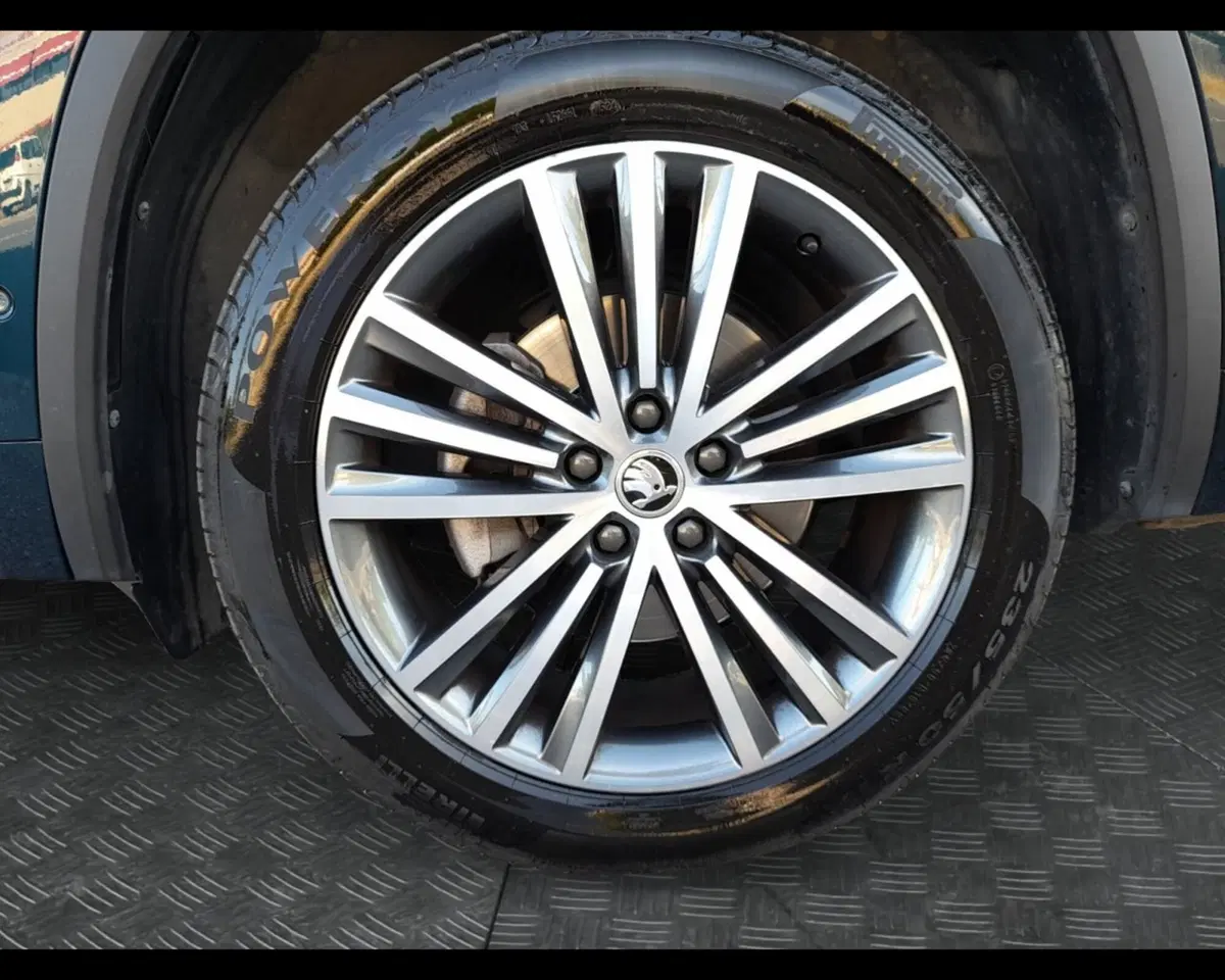Skoda Kodiaq usata a Ravenna (14)