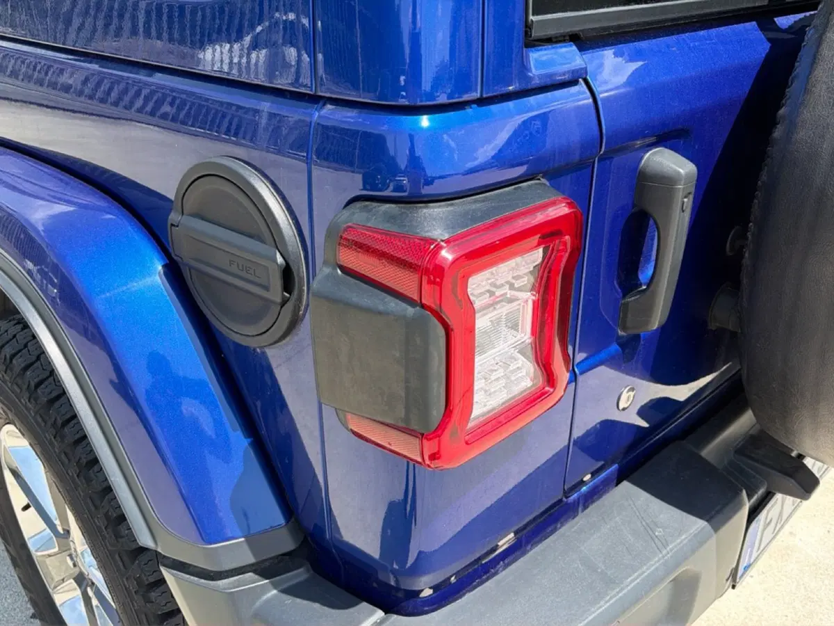 Jeep Wrangler Unlimited usata a Frosinone (10)