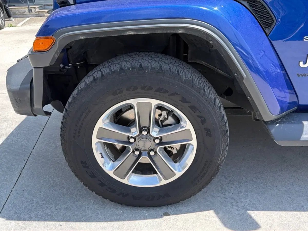 Jeep Wrangler Unlimited usata a Frosinone (15)