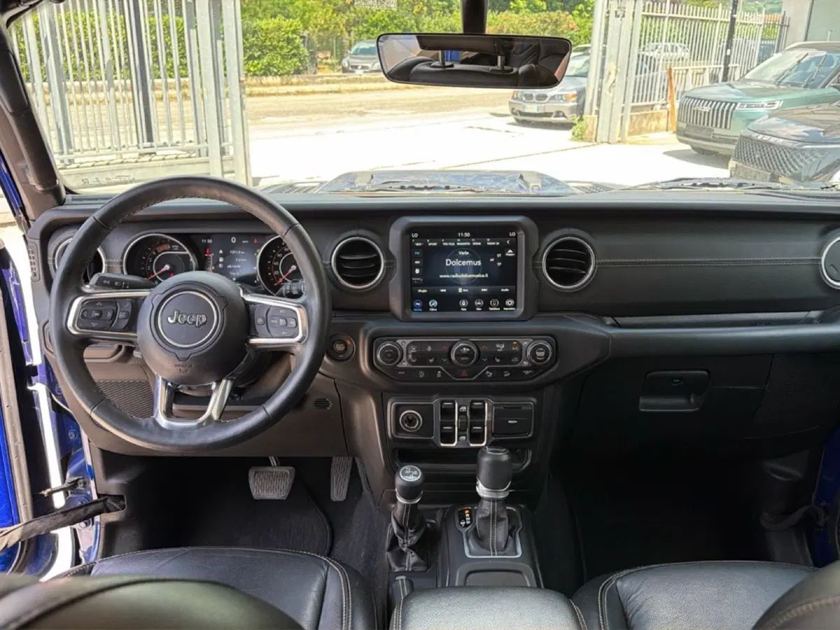 Jeep Wrangler Unlimited usata a Frosinone (18)