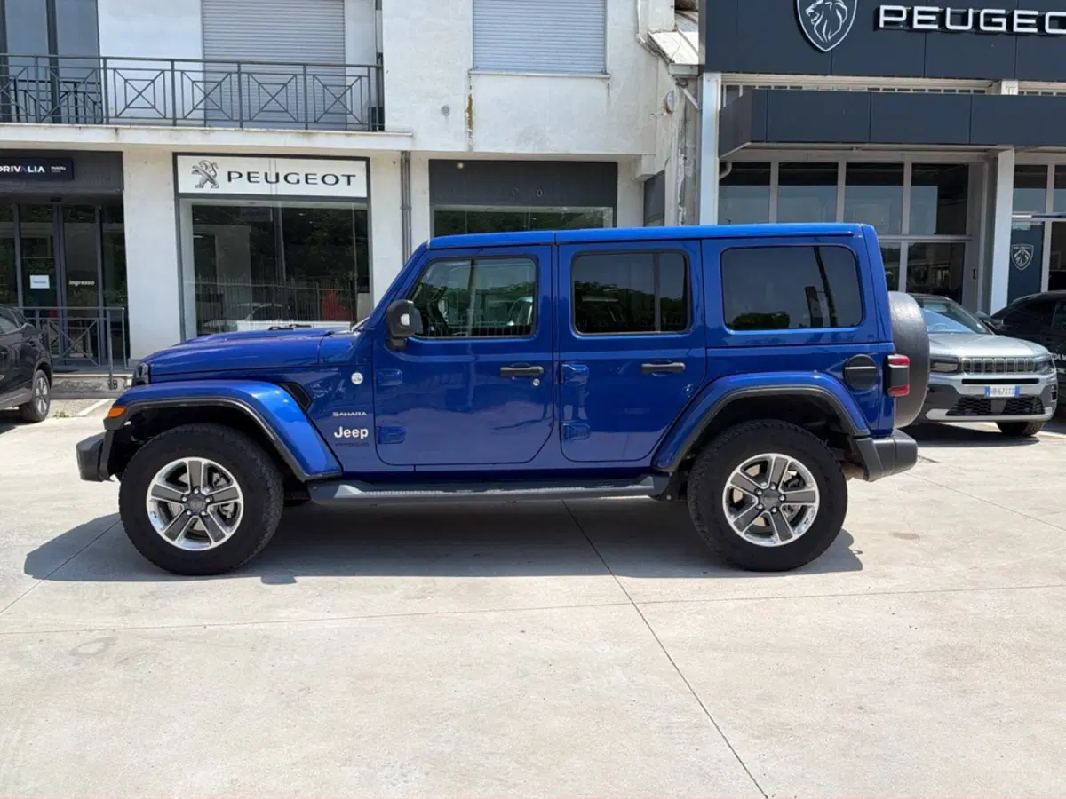 Jeep Wrangler Unlimited usata a Frosinone (2)