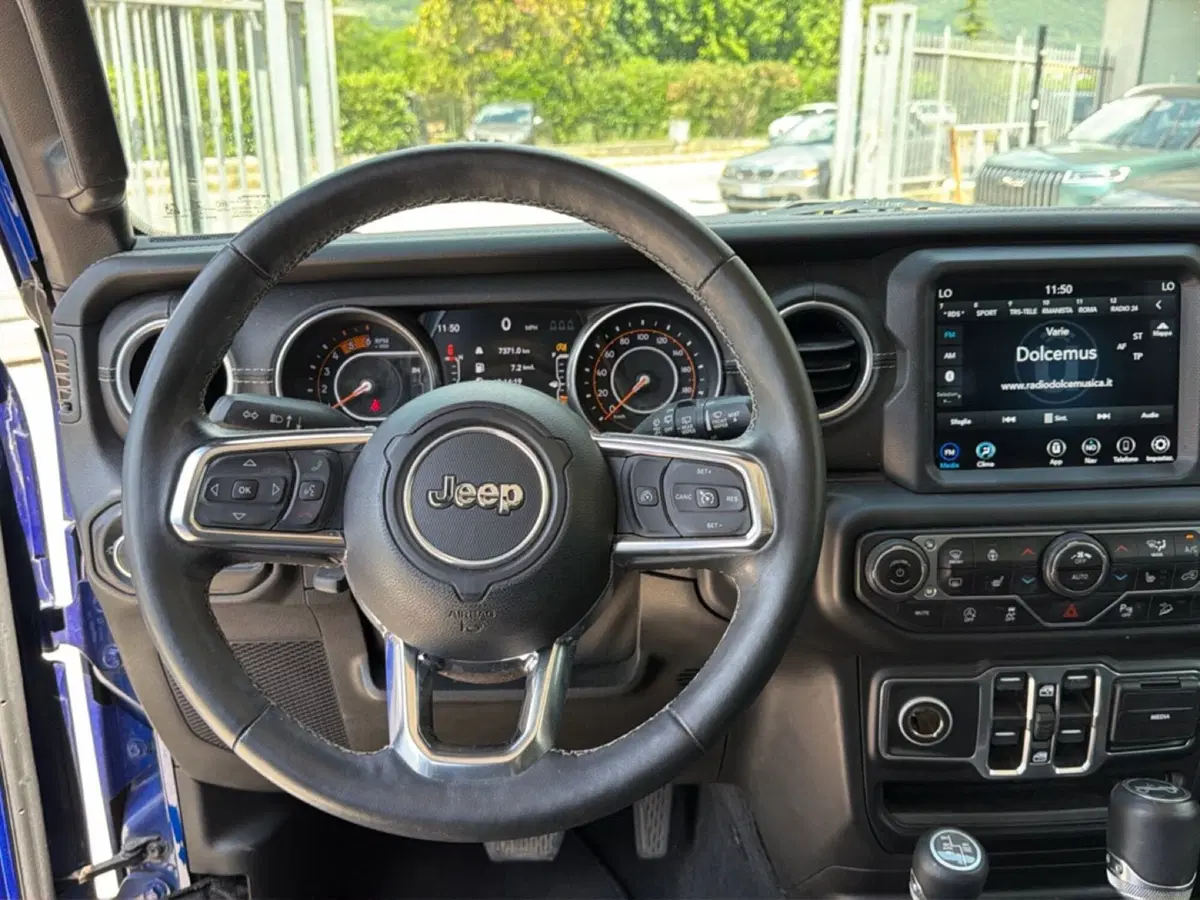 Jeep Wrangler Unlimited usata a Frosinone (20)