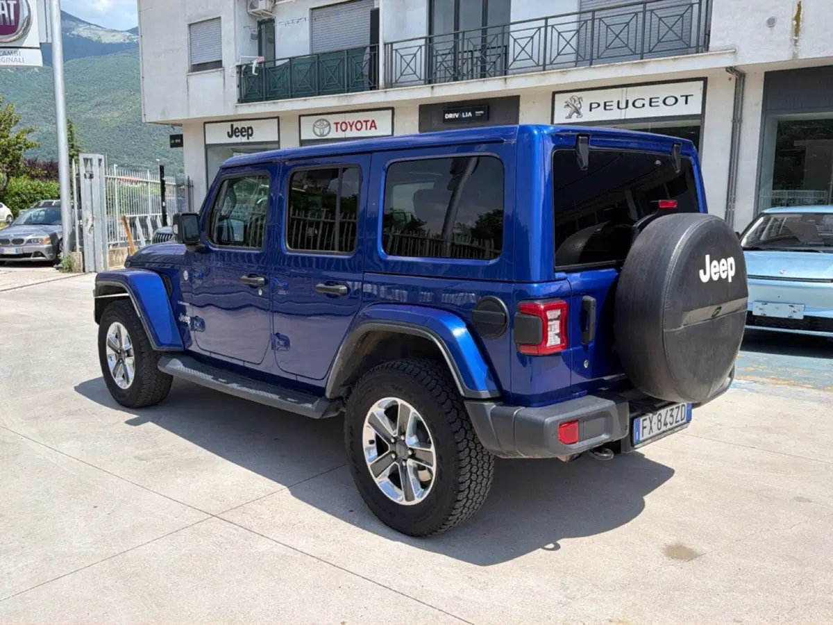 Jeep Wrangler Unlimited usata a Frosinone (3)