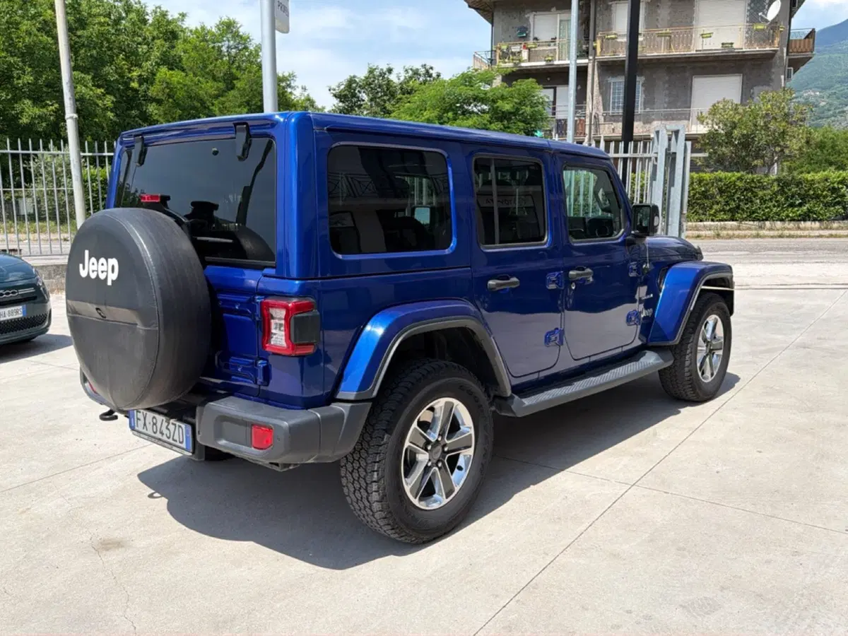 Jeep Wrangler Unlimited usata a Frosinone (6)