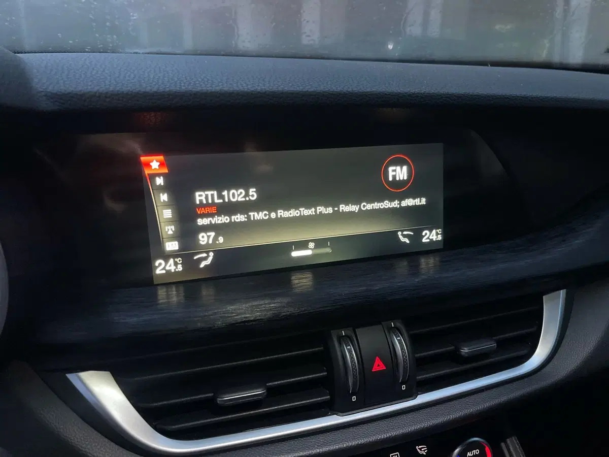 Alfa Romeo Stelvio usata a Frosinone (12)