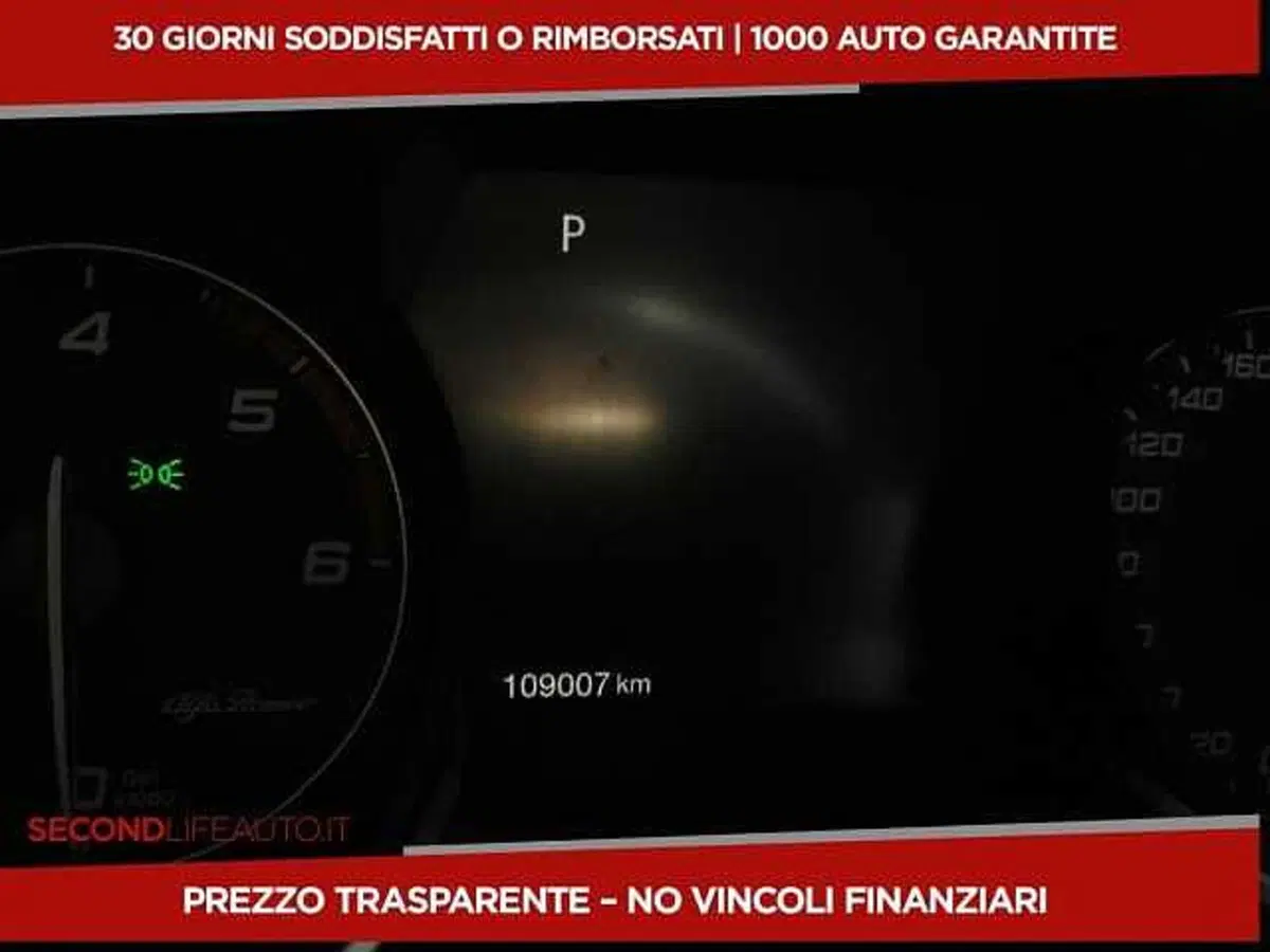 Alfa Romeo Stelvio usata a Chieti (19)