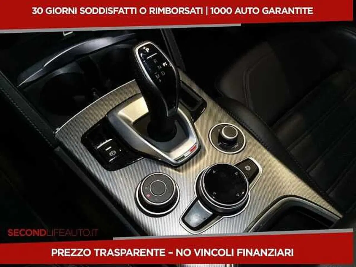 Alfa Romeo Stelvio usata a Chieti (7)