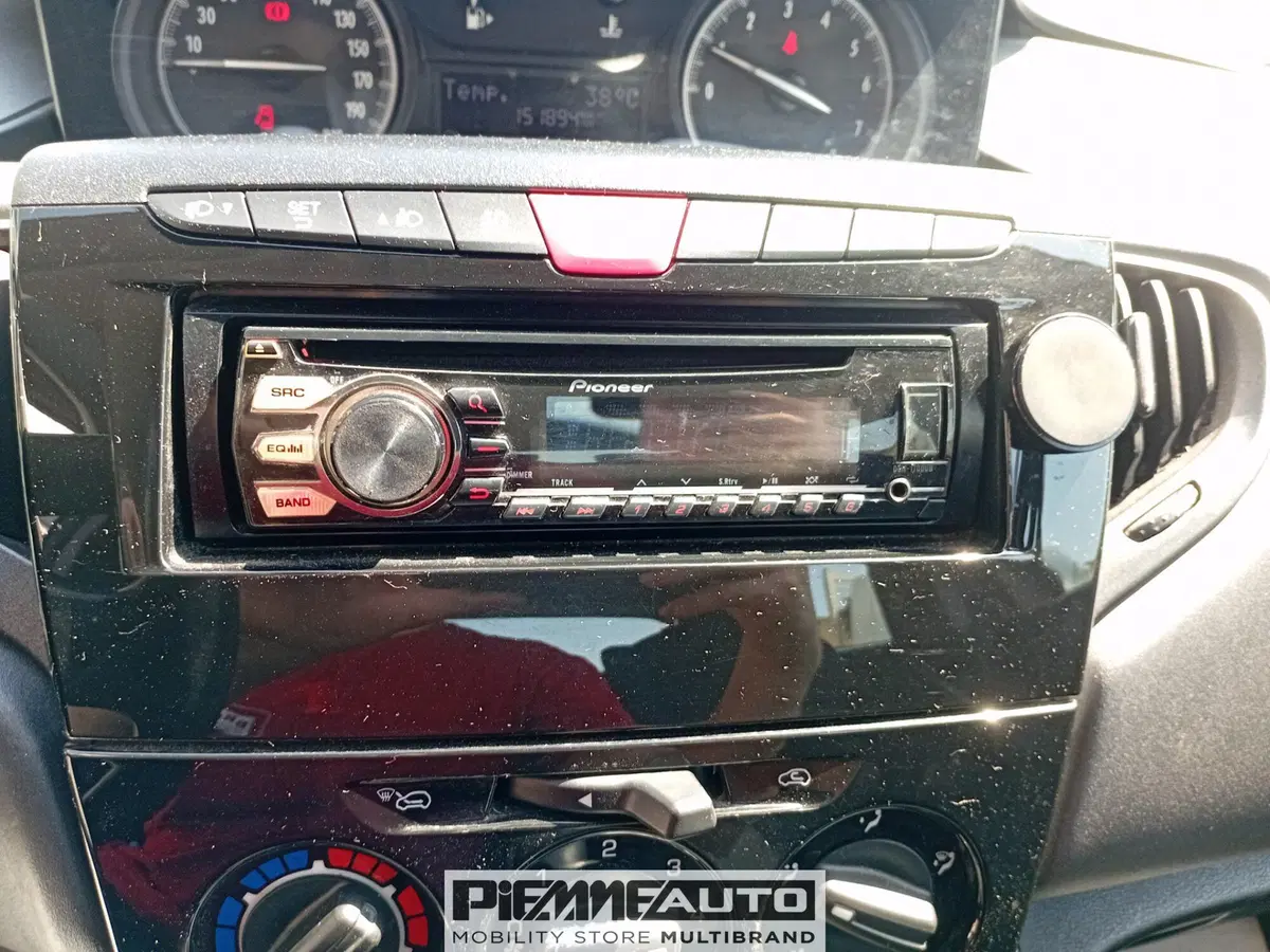 Lancia Ypsilon usata a Parma (15)