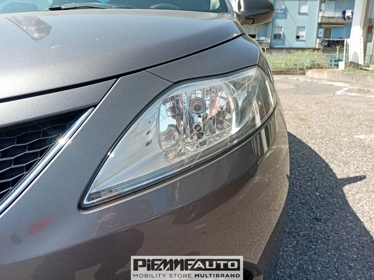 Lancia Ypsilon usata a Parma (16)