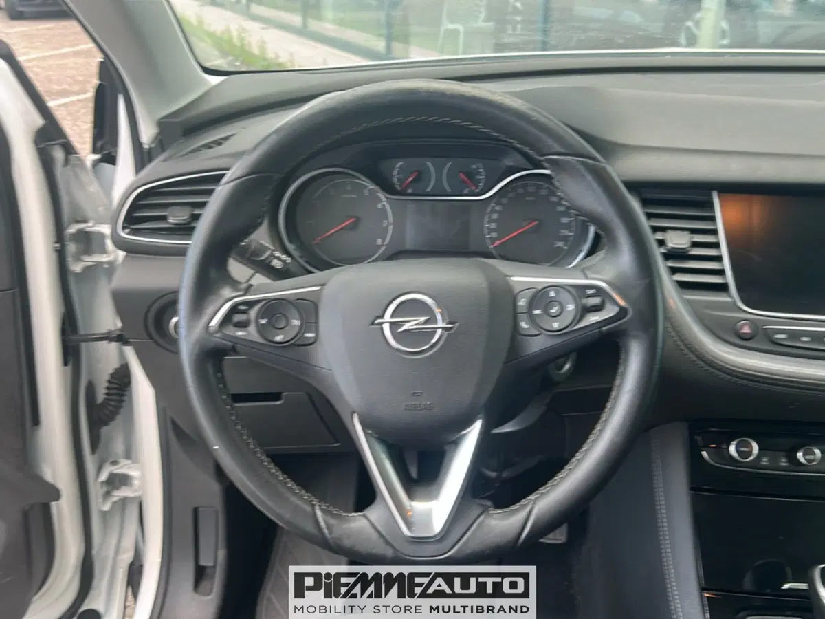 Opel Grandland X usata a Piacenza (12)