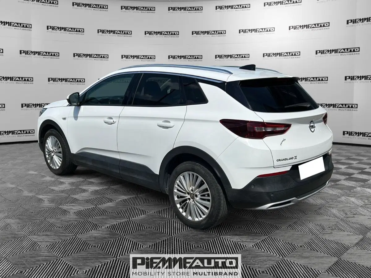 Opel Grandland X usata a Piacenza (3)