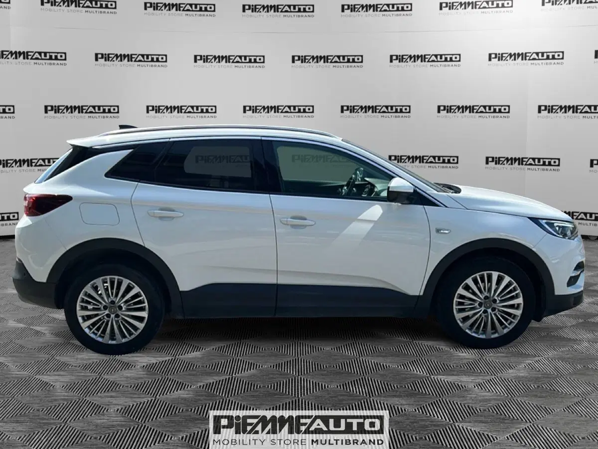 Opel Grandland X usata a Piacenza (6)