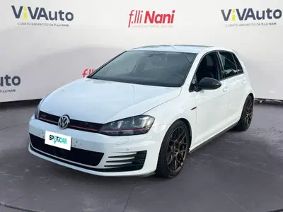 Volkswagen Golf GTI Performance 2.0 TSI DSG 3p. BlueMotion Technology del 2016 usata a Massa