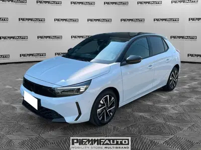 Opel Corsa 1.2 Yes s&amp;s 100cv nuova a Piacenza