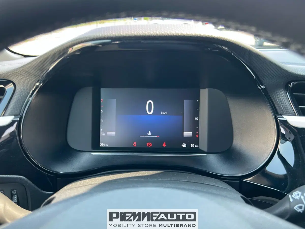 Opel Corsa nuova a Piacenza (14)
