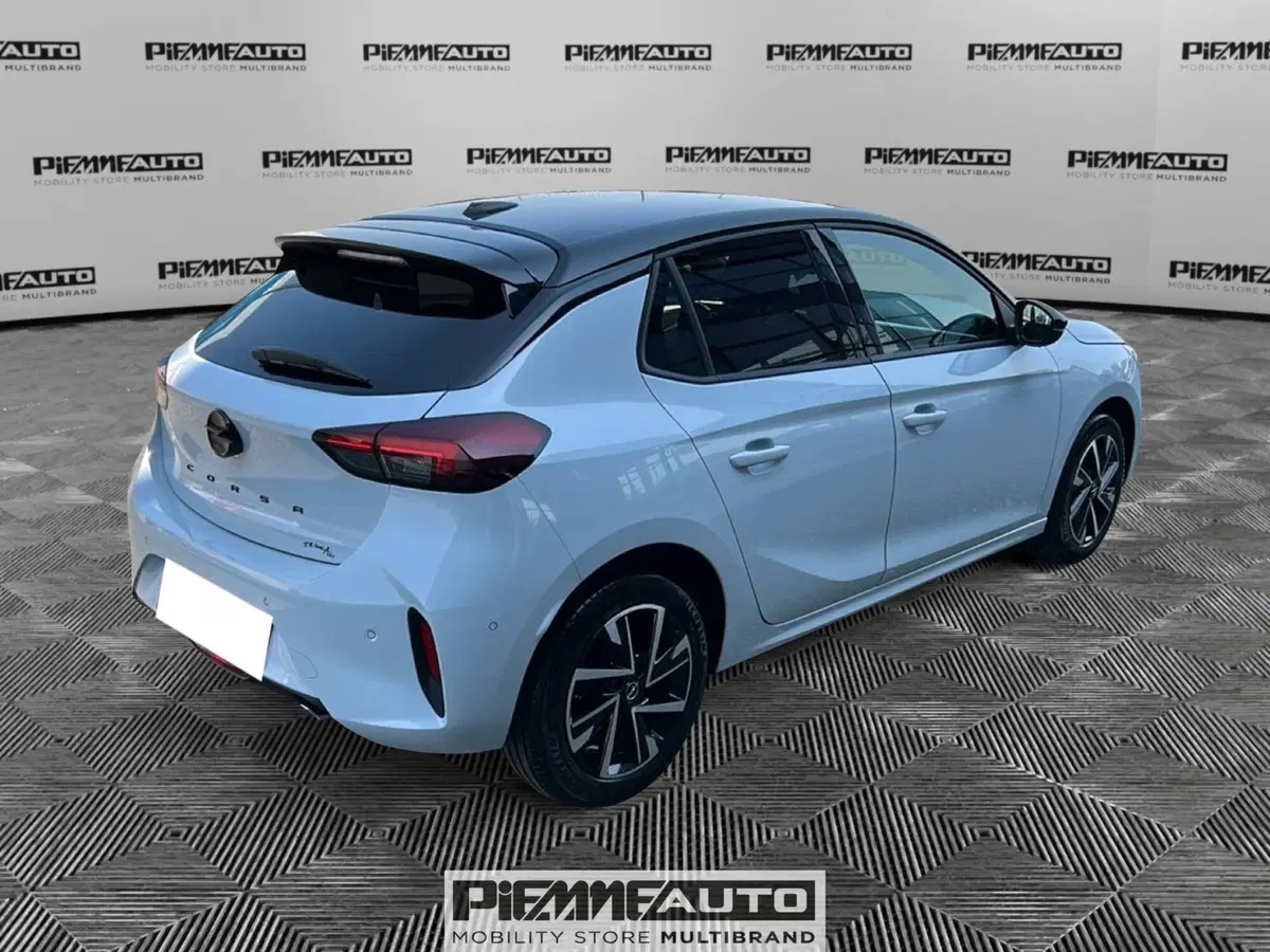 Opel Corsa nuova a Piacenza (5)