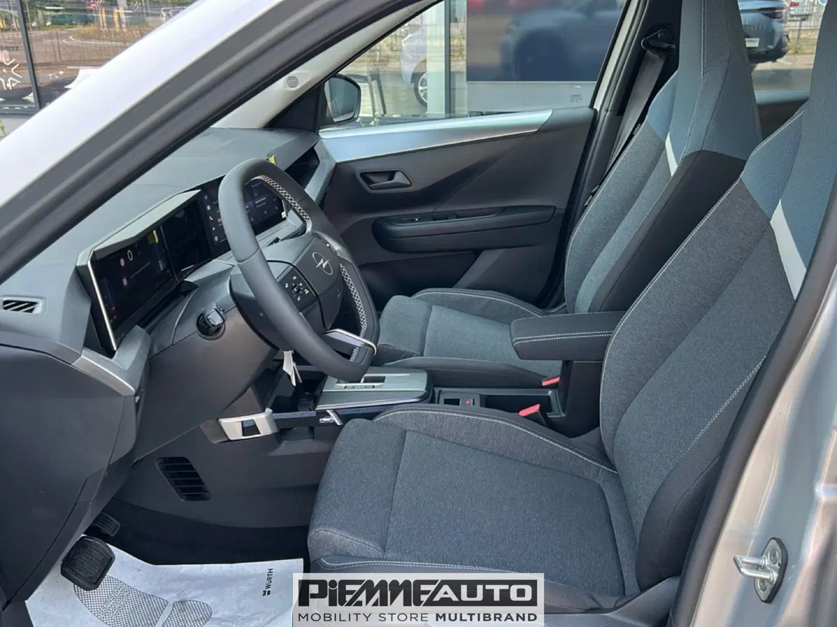Opel Frontera nuova a Piacenza (9)
