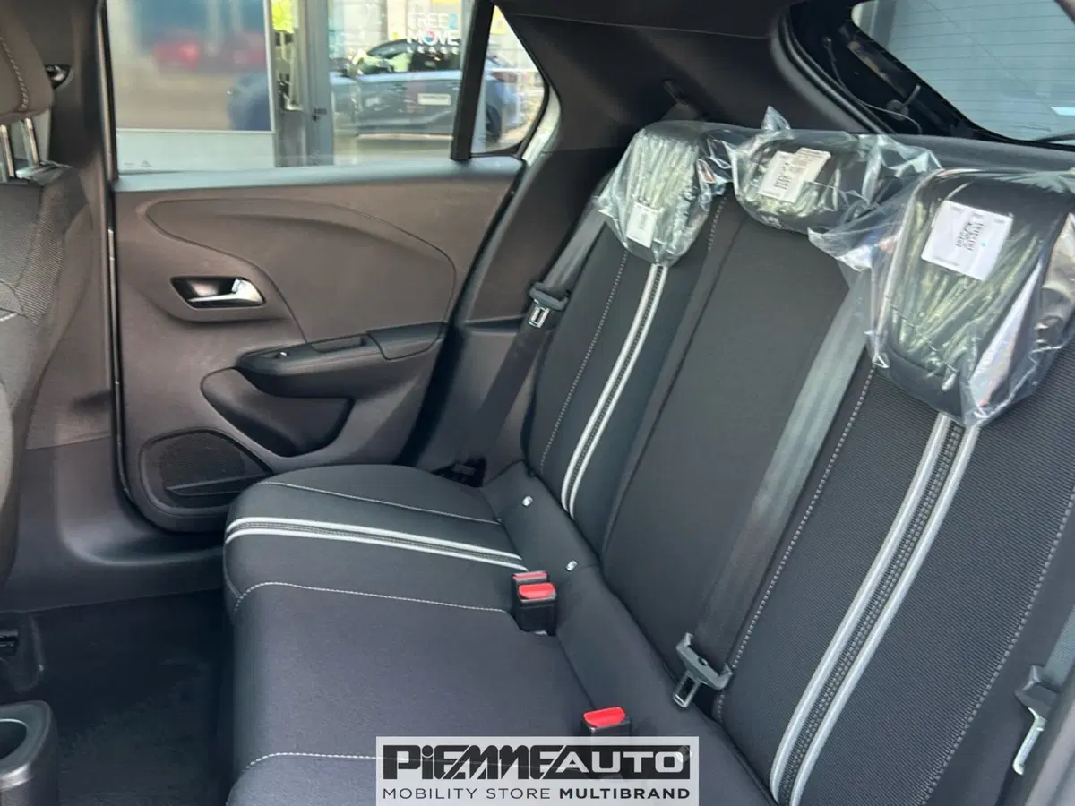 Opel Corsa nuova a Piacenza (10)