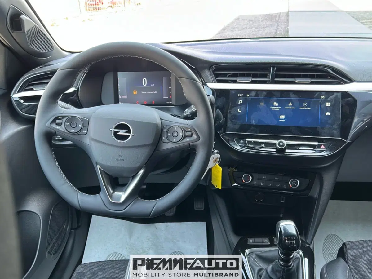 Opel Corsa nuova a Piacenza (11)