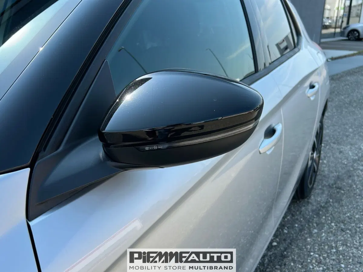 Opel Corsa nuova a Piacenza (17)