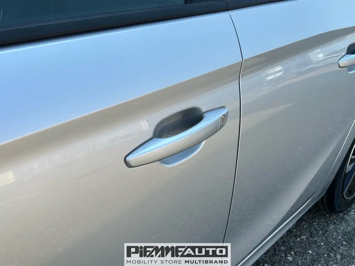 Opel Corsa nuova a Piacenza (18)