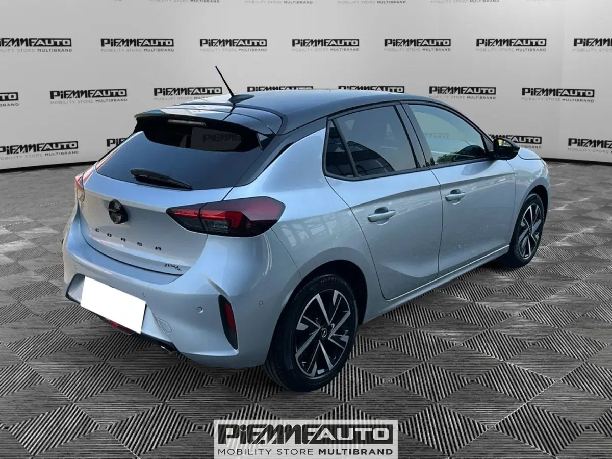 Opel Corsa nuova a Piacenza (5)