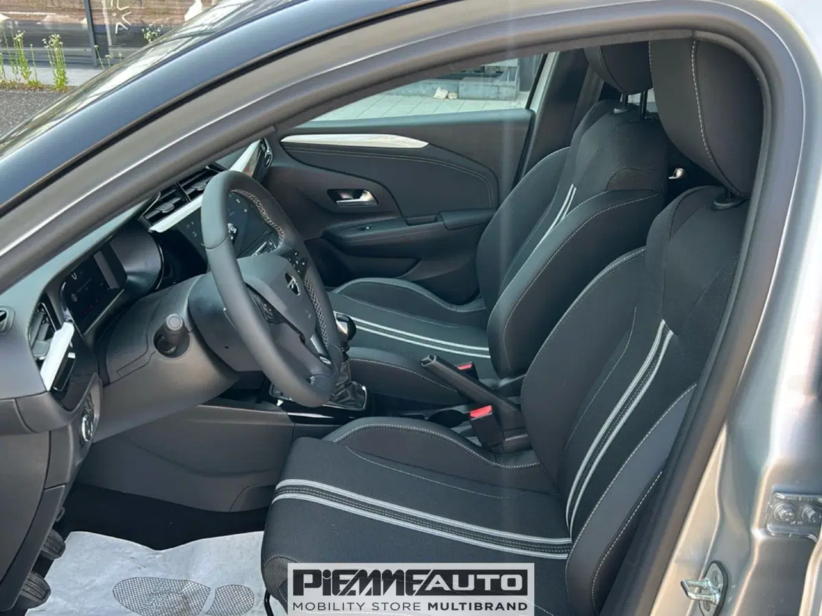 Opel Corsa nuova a Piacenza (9)