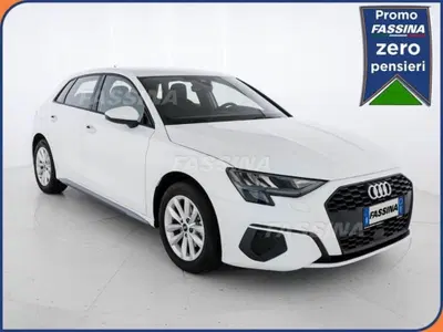 Audi A3 Sportback 35 TFSI S tronic Business del 2023 usata a Milano