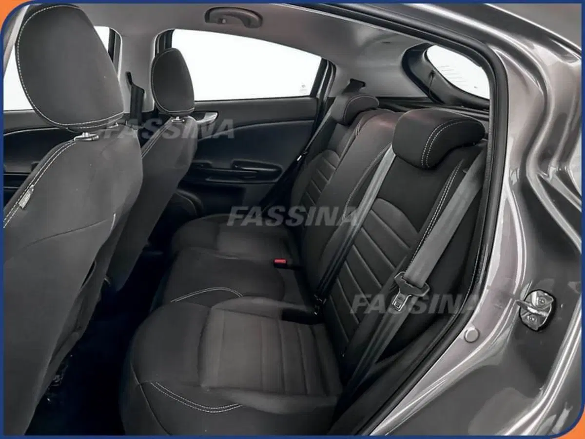 Alfa Romeo Giulietta usata a Milano (10)