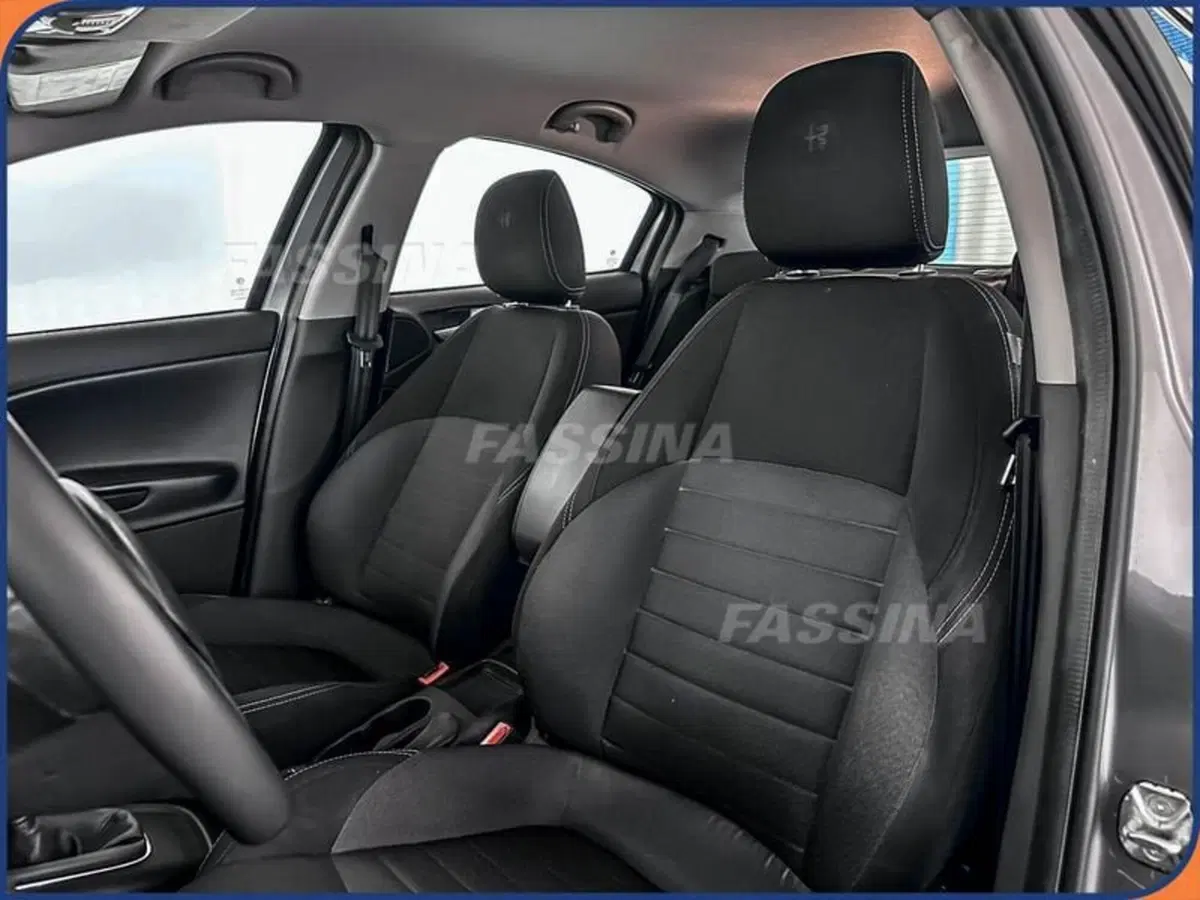 Alfa Romeo Giulietta usata a Milano (8)