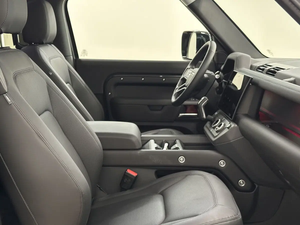 Land Rover Defender usata a Lodi (3)