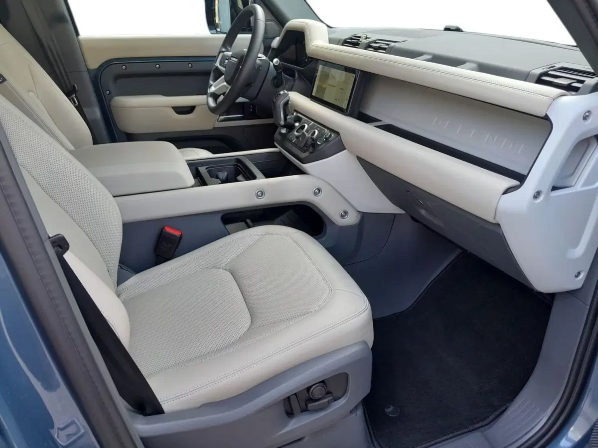 Land Rover Defender usata a Cuneo (3)