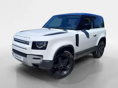 Land Rover Defender 90 3.0d i6 mhev SE awd 200cv auto del 2023 usata a Cuneo