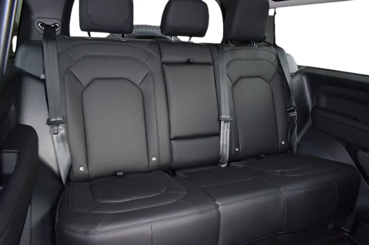 Land Rover Defender usata a Cuneo (5)