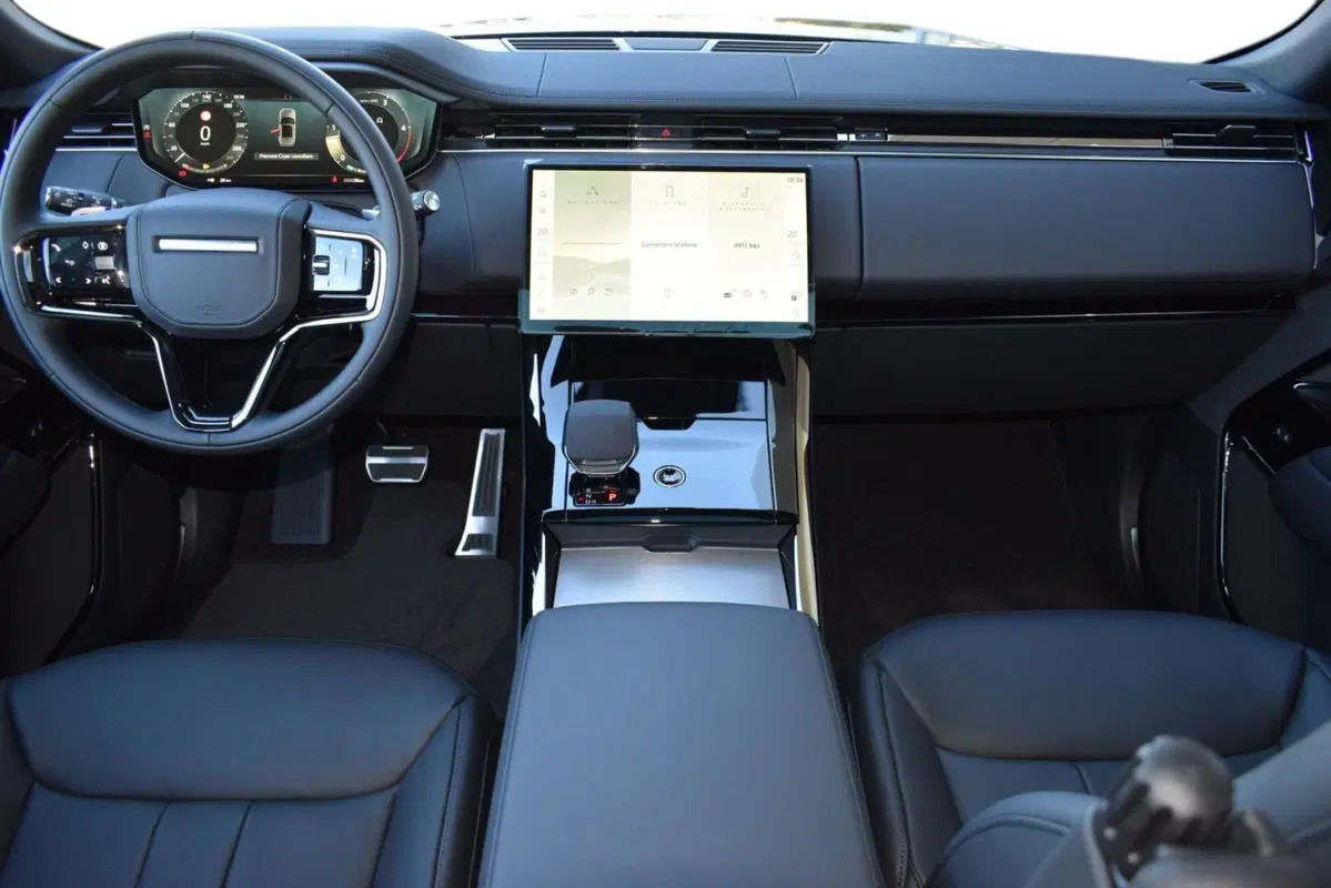 Land Rover Range Rover Sport nuova a Cuneo (4)