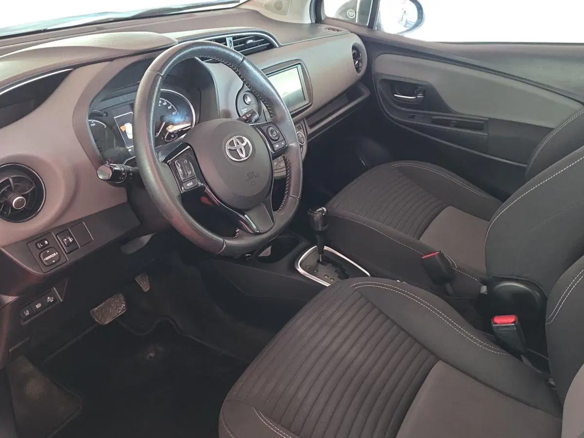 Toyota Yaris usata a Messina (7)