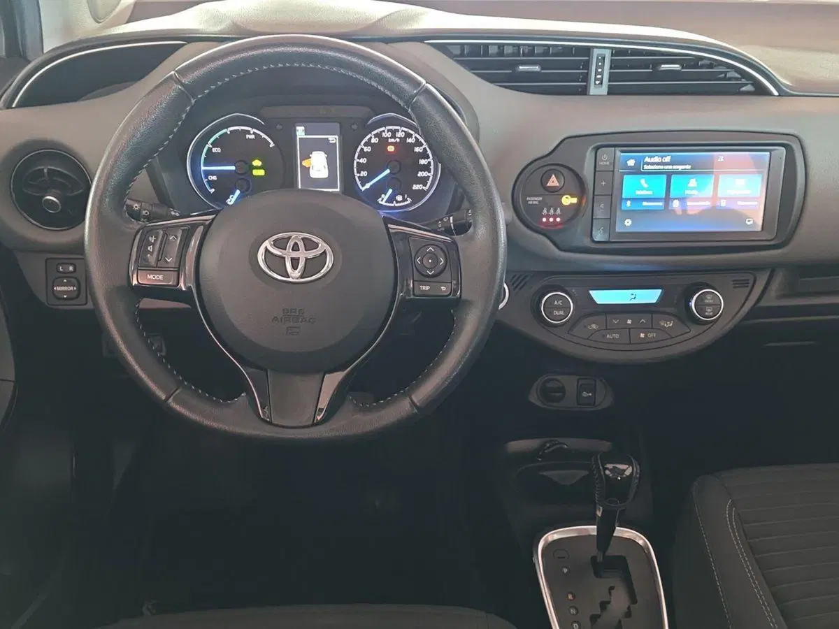Toyota Yaris usata a Messina (8)