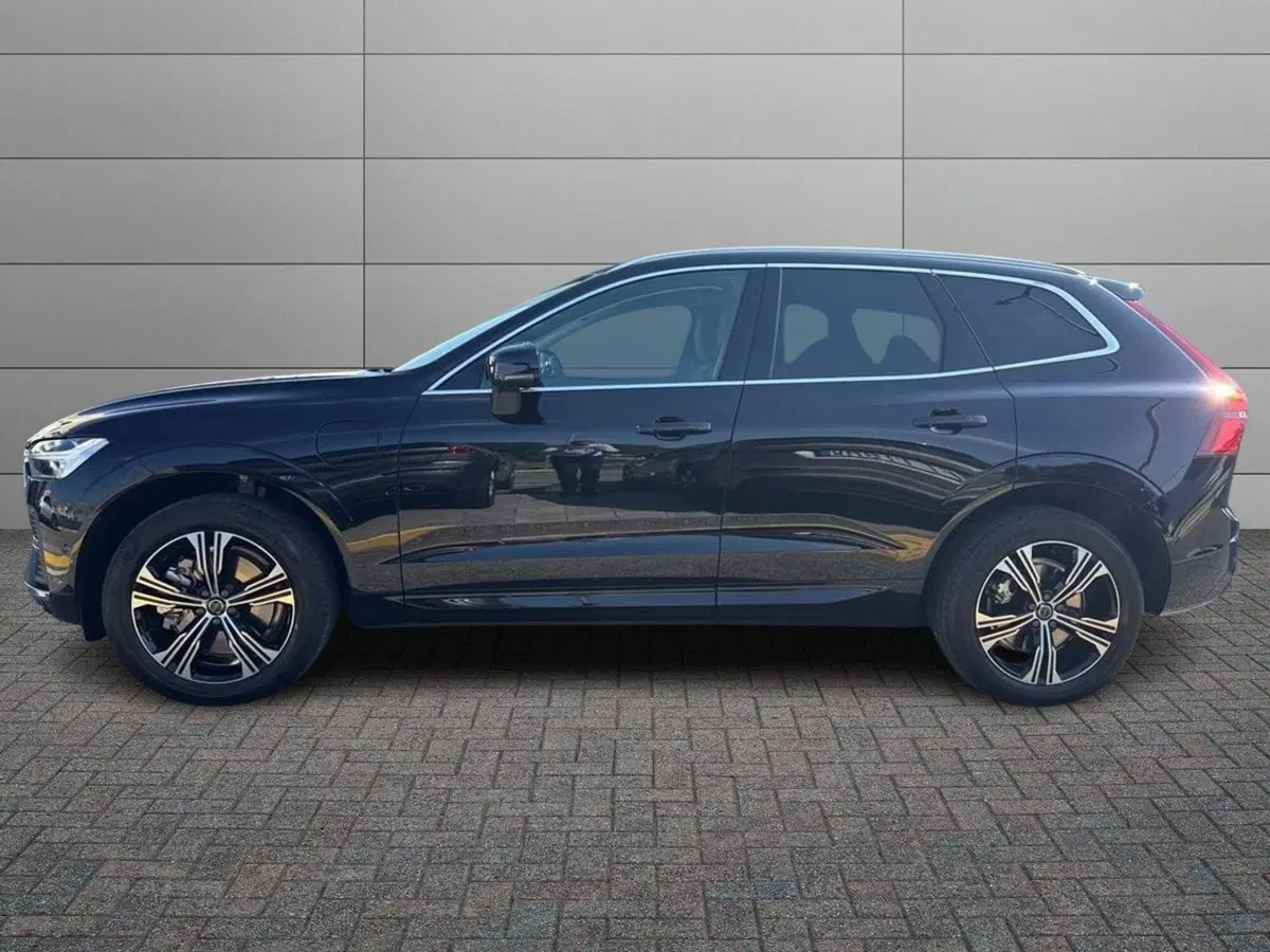 Volvo XC60 nuova a Reggio Calabria (2)