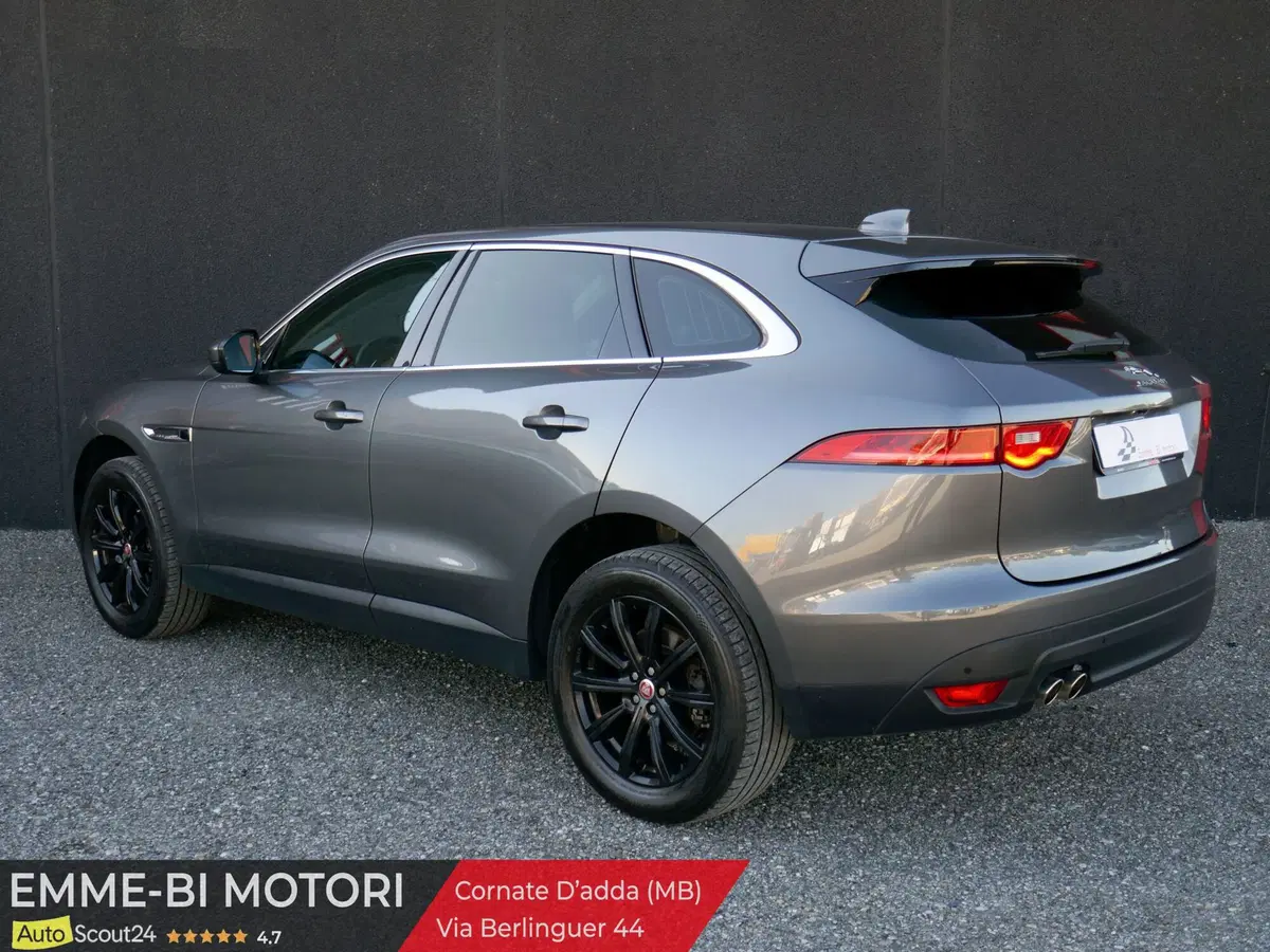 Jaguar F-Pace usata a Monza e Brianza (4)