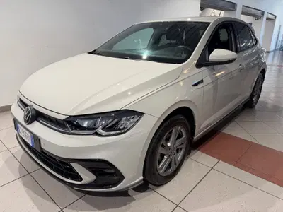 Volkswagen Polo 1.0 tsi R-Line 95cv del 2024 usata a Genova