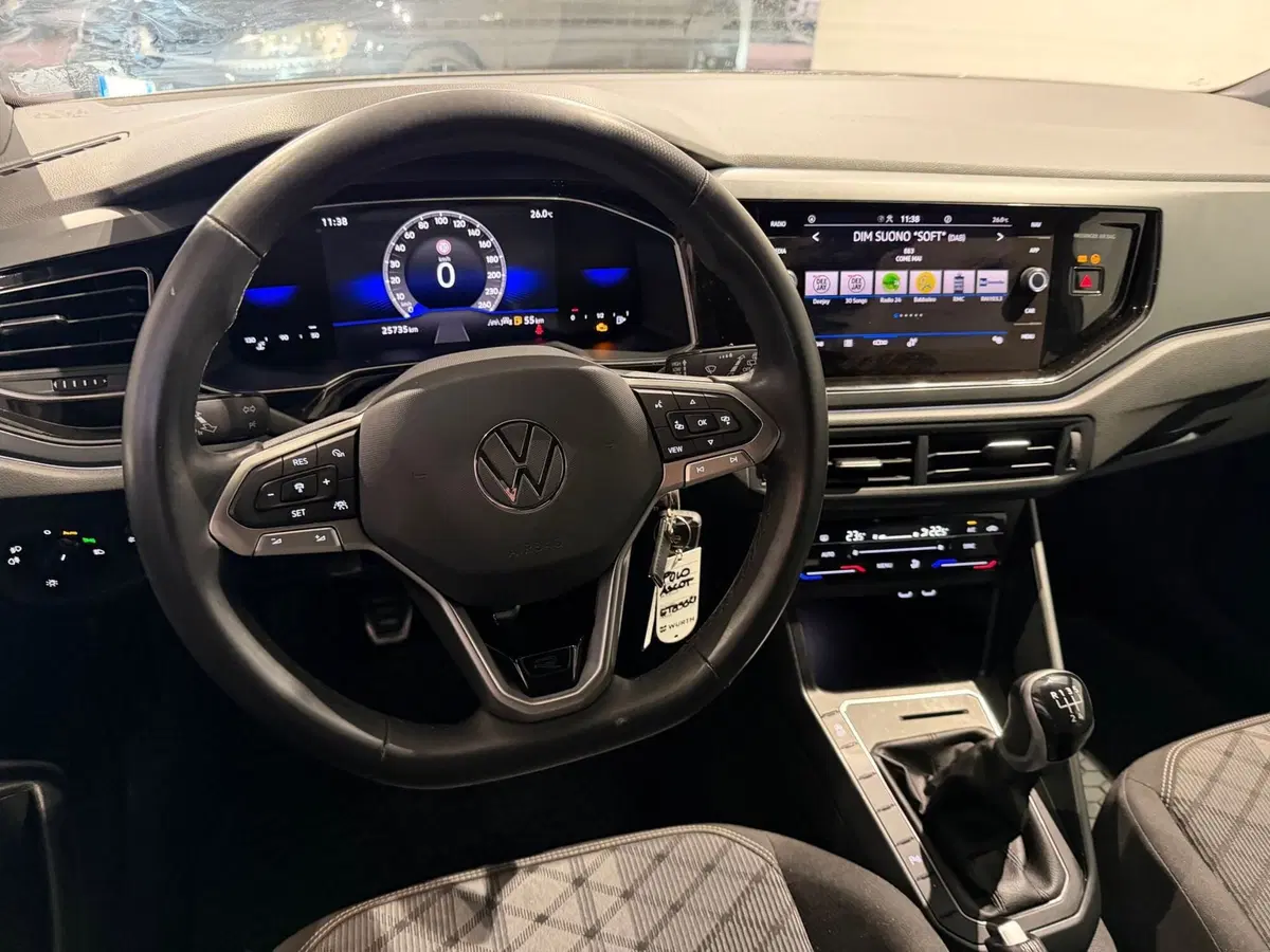Volkswagen Polo usata a Genova (12)
