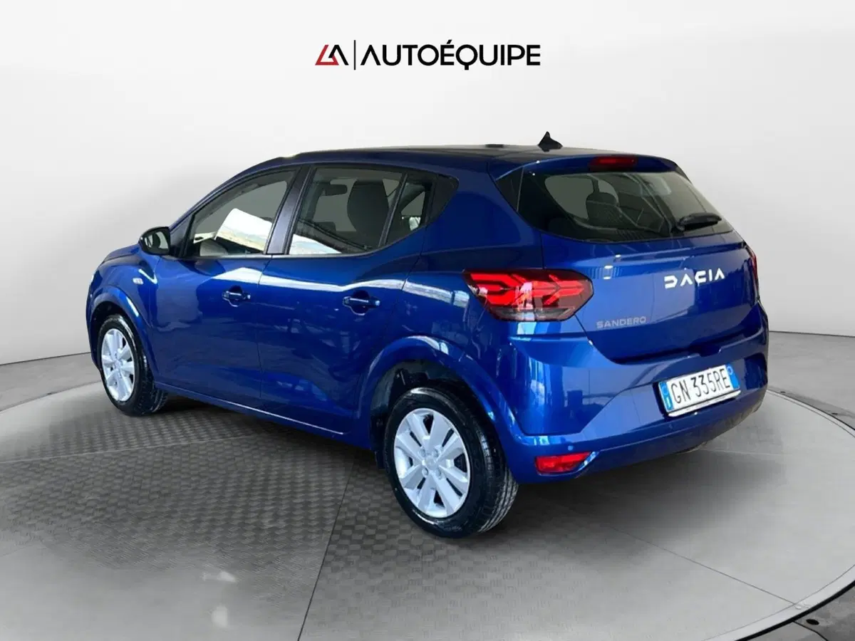 Dacia Sandero usata a Roma (3)