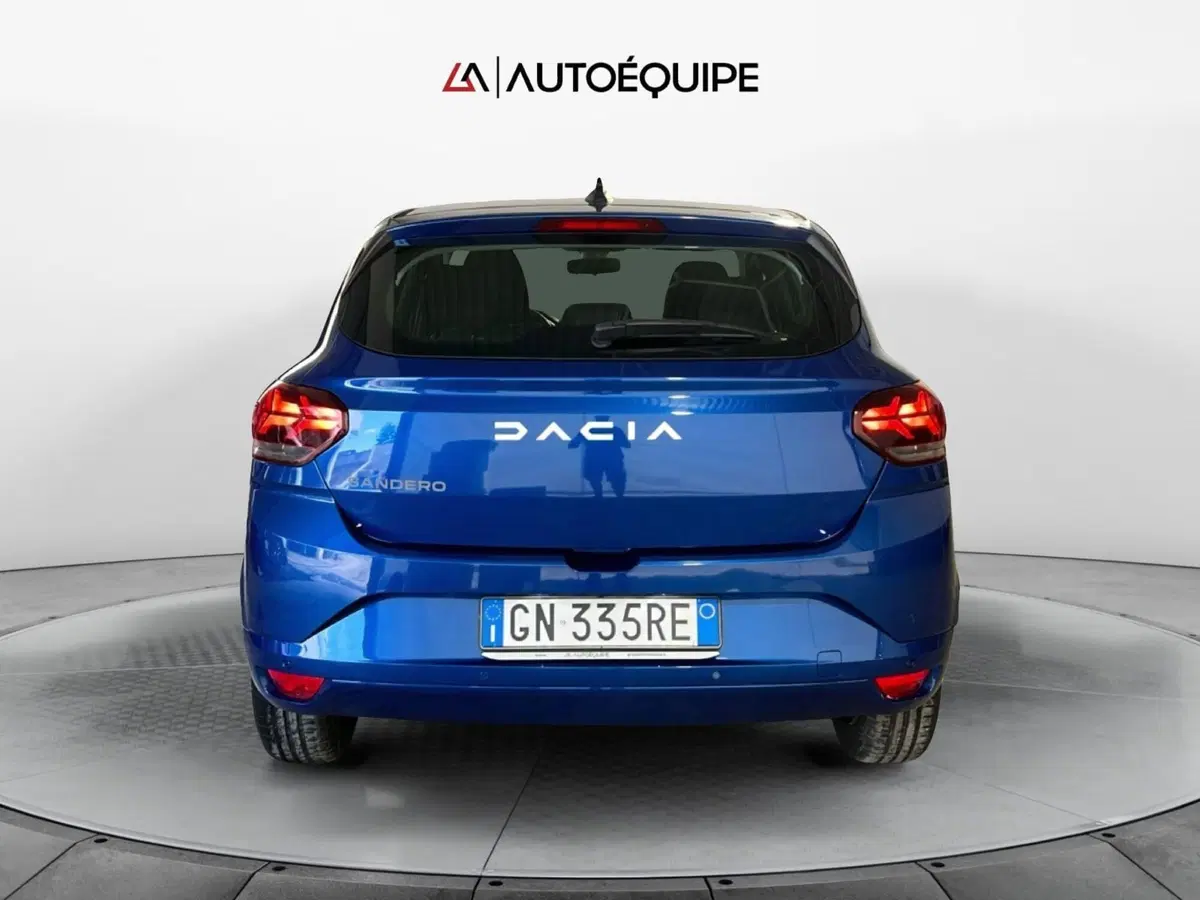 Dacia Sandero usata a Roma (4)