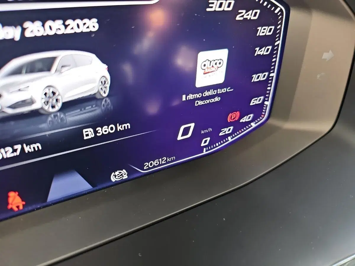 Cupra Leon usata a Lecco (12)