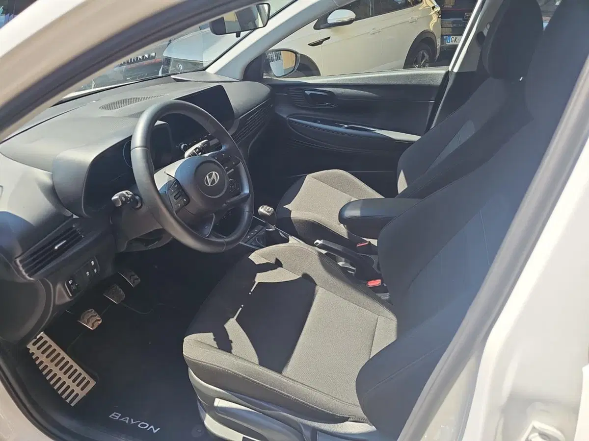Hyundai Bayon usata a Lecco (10)
