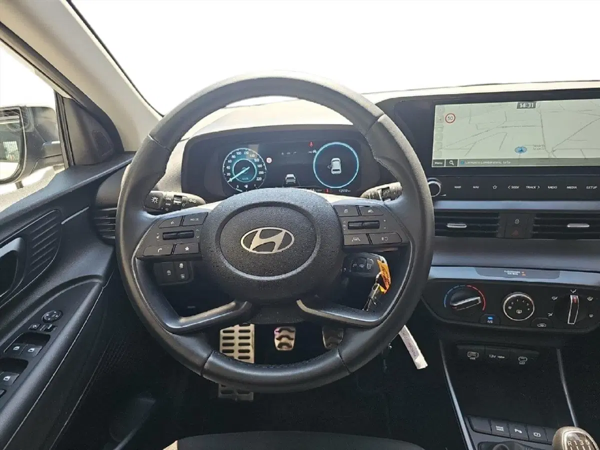 Hyundai Bayon usata a Lecco (13)