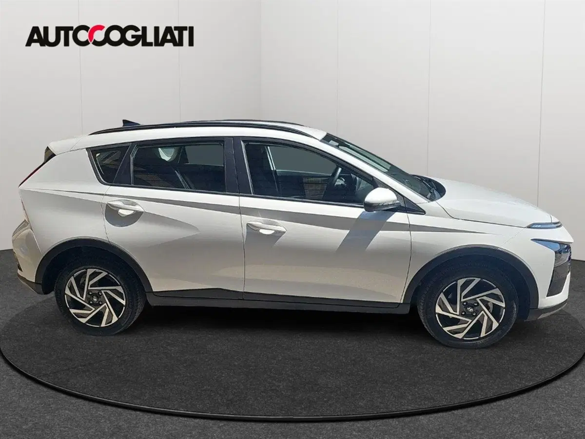 Hyundai Bayon usata a Lecco (8)
