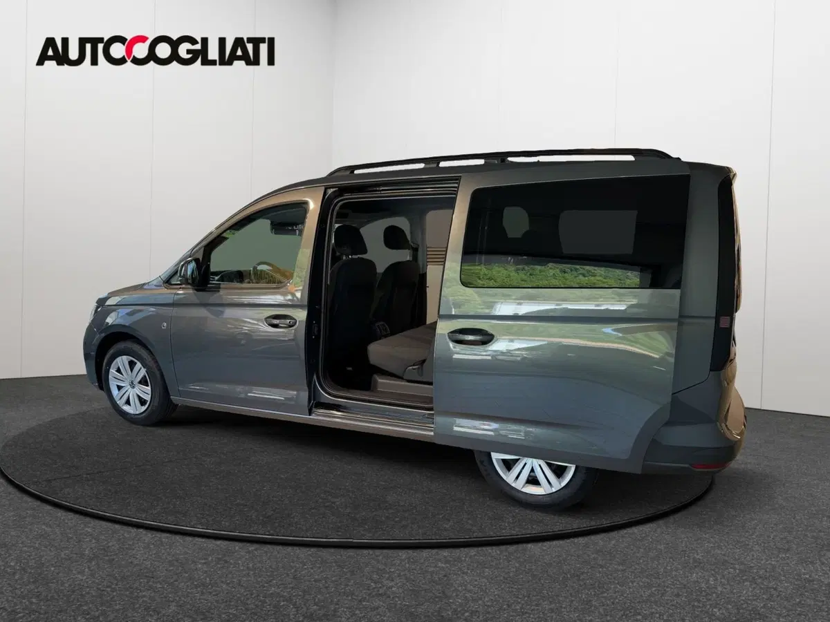 Volkswagen Caddy nuova a Lecco (2)